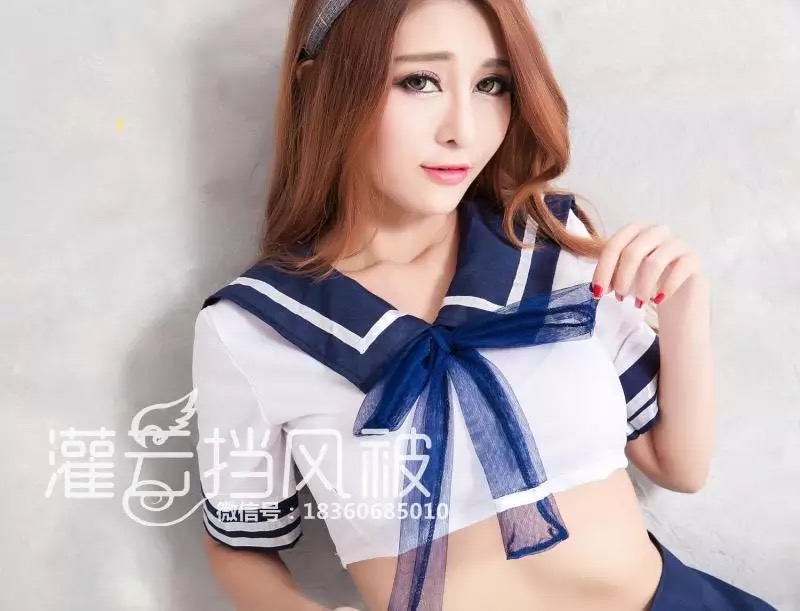 ชุดคอสเพลย์ แฟนซี ชุดนักเรียนญี่ปุ่น เซ็กซี่ เอวลอย ปกทหารเรือ ปกเนตรนารีแต่งขลิบ และริบบิ้นผูกด้านหน้า กระโปรงอัดกลีบสีน้ำเงินกรมท่า แต่งขลิบชาย แบบเซ็กซี่ สุดๆไปเลยจร้า