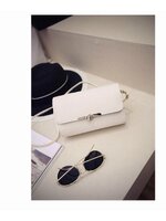 กระเป๋าสตางค์ กระเป๋าคลัชมือ กระเป๋าสะพายข้าง สีขาว เนื้อสวย เรียบหรู คุณหนูมากๆคะ size :ยาว19*สูง12*หนา 6cm