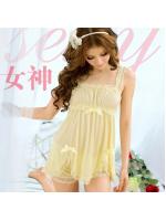 ชุดนอน คุณหนู ชุดนอนกางเกง ชุดนอน สายเดี่ยวแฟชั่น สีเหลืองอ่อน เนื้อผ้ายืด Cotton ผสมสเปนเด็กซ์ (Spandex) อย่างดี แบบชุดน่ารัก ใสๆหวานๆ แต่งเว้าชายพร้อมติดขอบระบาย ชายเสื้อและชายกางเกง