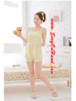 ชุดนอน คุณหนู ชุดนอนกางเกง ชุดนอน สายเดี่ยวแฟชั่น สีเหลืองอ่อน เนื้อผ้ายืด Cottonผสม สเปนเด็กซ์ (Spandex) อย่างดี แบบชุดน่ารัก ใสๆหวานๆ แต่งเว้าชายพร้อมติดขอบระบาย เนื้อผ้ามีน้ำหนัก ทิ้งตัว นุ่มลื่น สวมใส่เย็นสบาย แบบชุดคุณหนูลุคหวานมากๆเลยคะ