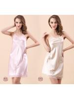 ชุดนอนผ้าไหม ชุดนอน ไหมแท้ เกรด AAA สีแชมเปญ ไสตล์คุณหนูหรูๆ แต่งขอบลูกไม้เกรดไฺฮโซ ด้านหลังเล่นเชือก แพทเทิน เก๋ๆ เพิ่มความเย้ายวนและ เซ็กซี่แบบมีระดับมากๆคะ เนื้อผ้า คุณภาพงานเกรดพรีเมี่ยม ขนาดชุด Size M /L