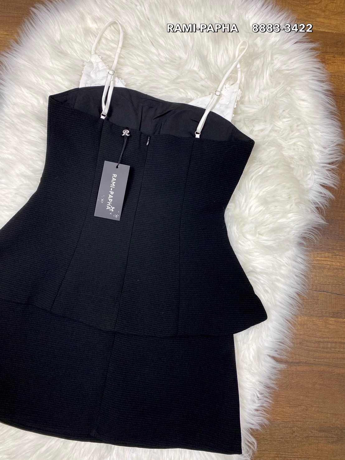 ชุดเซทแฟชั่น เสื้อสวยเก๋ แต่งดอกไม้3Dสีขาว สายสามารถปรับระดับได้