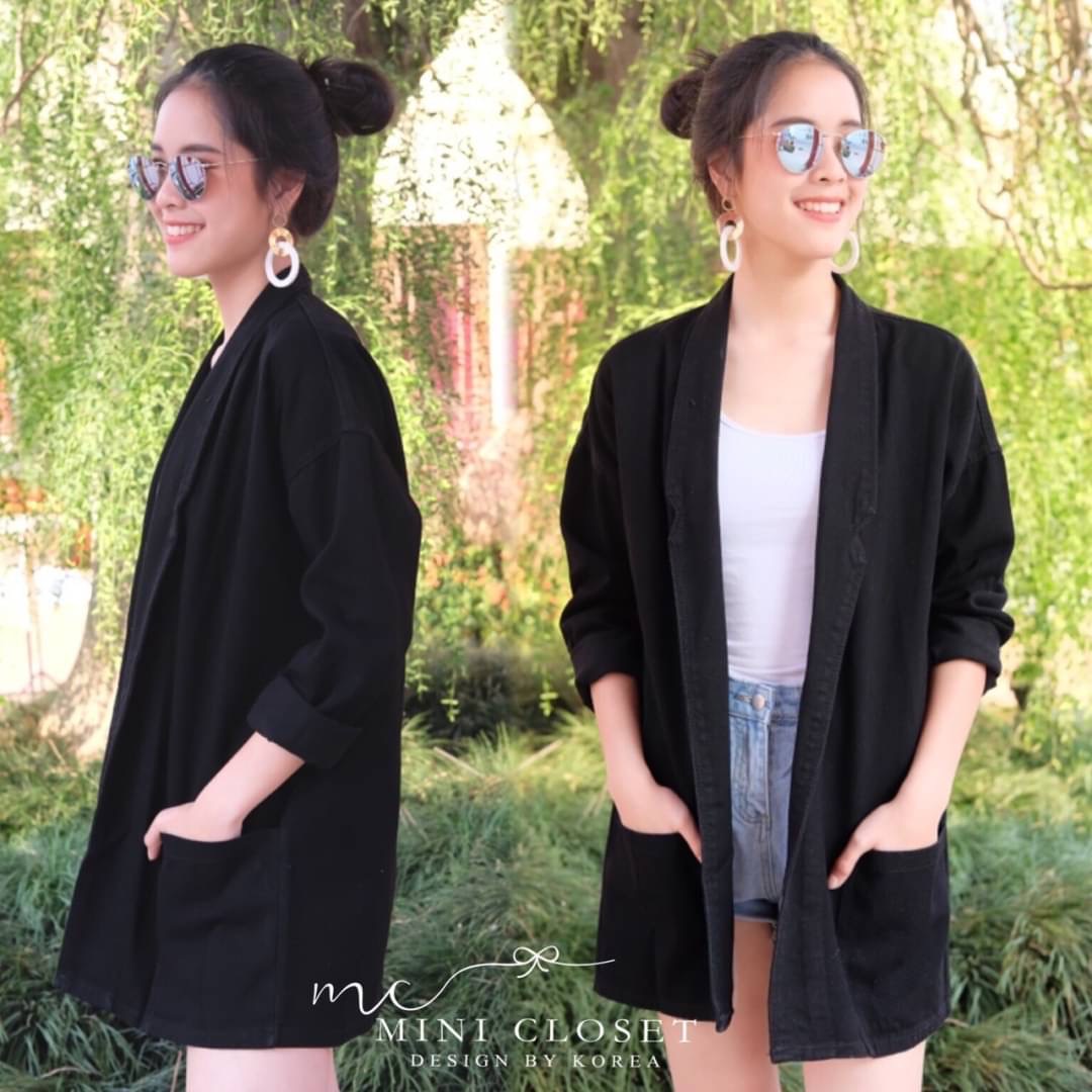 👾Lady Denim Blazer👾 รุ่นนี้ที่ต้องมี เสื้อคลุมยีนส์แพตเทิ้นสวย ใส่คลุมกันแดด กันหนาว ใส่ขึ้นเครื่อง เดินทาง ได้หม๊ดด ความยาวคลุมสะโพก เริ่ด