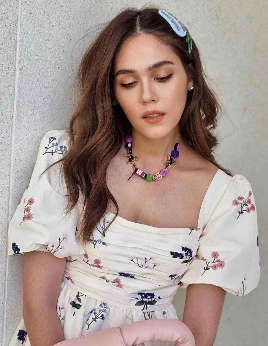 เดรสยาวเเเขนสั้นพองๆ กระโปรงต่อริ้วระบายยาวหนึ่งชั้น ใส่สวยมากๆ ดูดีเหมือนเซเลปเลยค่ะ สวยเปะเวอร์ ใส่เที่ยว ใส่ได้หลายโอกาส จัดด่วนนนๆ ชุดสวยหมดเร็วนะคร๊า สั่งก่อนสวยก่อน!!