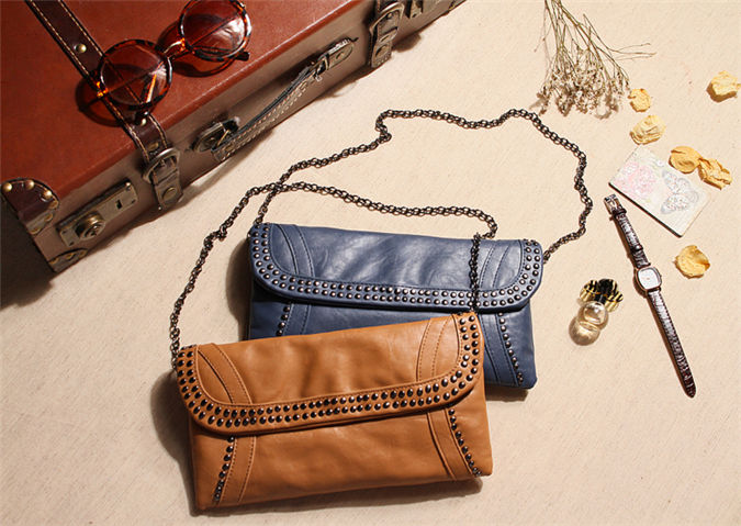 กระเป๋า Clutch มือ TONI BIANCO แบรนด์สุดหรูออสเตรเลีย สีน้ำตาล หนังหรูสุดนุ่ม สายโซ่ ถอดใส่ได้คะ