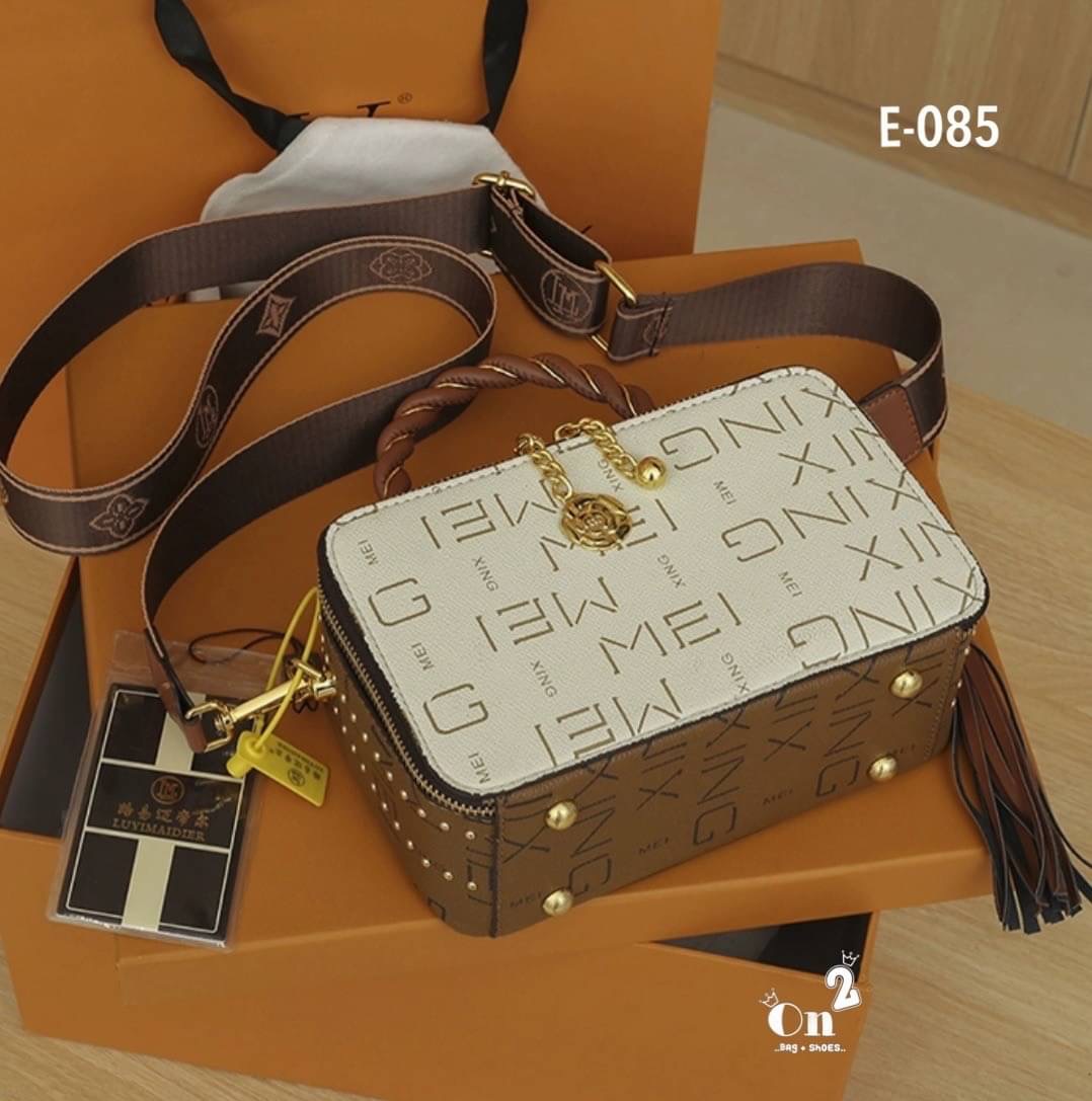 Must have 🔥✨ ทรง tote งานสไตล์แบรนด์ พร้อมส่งงานดีมาก ใช้ได้ตลอดกาล แนะนำว่าควรมีไว้เลยค้า ลายโมโนแกรม งานปังสวย คุณภาพสุด