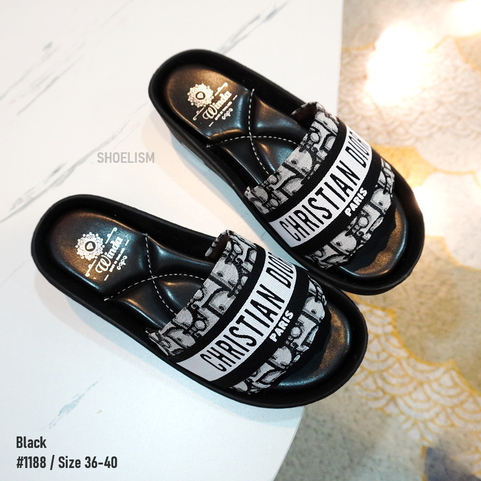 งานยอดฮิต มาอีกแล้ว รองเท้าลำลอง บุฟองน้ำนุ่มมาก รองรับน้ำหนักได้ดี เบาสบายเท้า พลาดไม่ได้บอกเลย