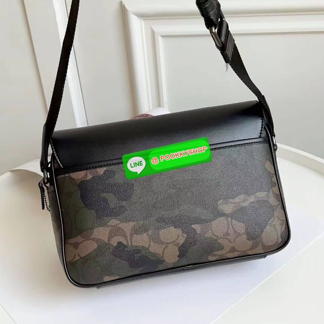 COACH TRACK CROSSBODY IN COLORBLOCK SIGNATURE CANVAS WITH COACH PATCH (C6657) 🛍🛍กระเป๋าสะพายทรงแมสเซ็นเจอร์ ทรงสวยรุ่นที่ต้องมีติดตัวคะหนุ่มๆ จุของได้เยอะมากแบ่งเป็นสัดเป็นส่วน วัสดุหนังแคนวาสสลับหนังแท้ กระเป๋ามีตัว ล็อค มีซิปด้านใน ด้านห