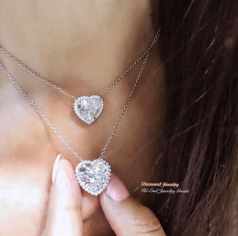 New Arrival !!!!!!! Cartier Love Diamond Necklace สร้อยคอเพชร CZ แท้ ดีไซส์หัวใจคู่น่าร๊าาาากกกก ที่สุดค่ะ ใส่ออกมาน่ารักมากๆๆๆๆๆพูดเลย งานหัวใจล้อมเพชร รุ่นนี้เพชรคัดเกรด 8AAA เหลี่ยมเยอะ อย่างดี เพชรเกรดดีที่สุด เพชรเล่นไฟแสบตาเลยค่ะ งานสั่งผลิตอย่างดี