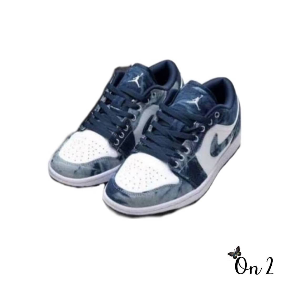 รองเท้าผ้าใบวิ่ง nike basketball shoes ปั้มแบรนด์เหมือนแท้เป๊ะ ใส่สลับกับงานแท้ได้ค่ะ รุ่นนี้เป็นผ้าทอสวมใส่สบายระบายอากาศได้ดี พื้นยางกันลื่น สำหรับใส่เดิน ใส่วิ่ง ใส่ออกกำลังกาย ได้ คะ