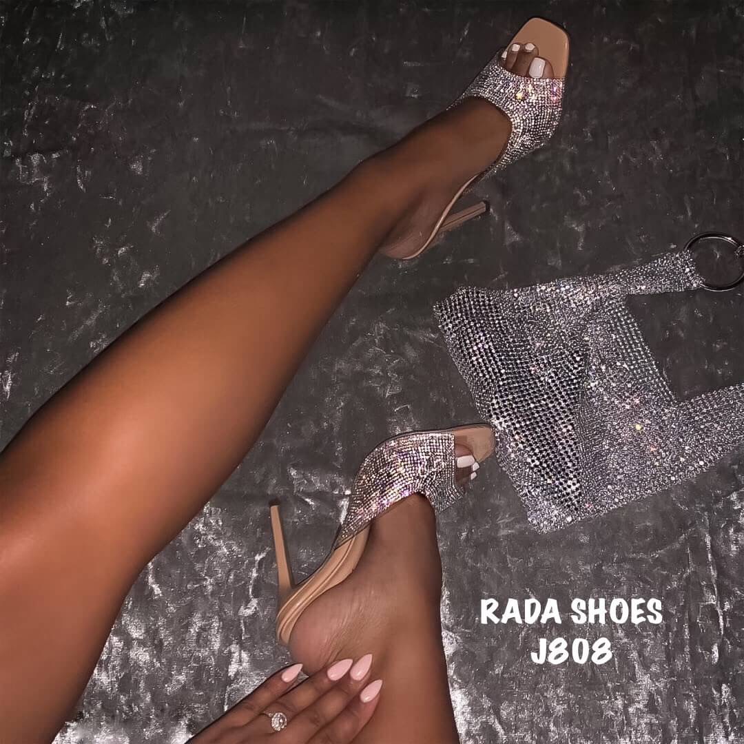 2020 New Shoes ... รองเท้าส้นเข็มวิบวับ พร้อมส่งรองเท้า ... รองเท้าส้นเข็มวิบวับ หน้าเพชร ใส่เซ็กซี่สุดๆ งานส้นเข็มสูง 2 นิ้ว เก็บทรงเท้า ชอบสั่งเลย มาไม่เยอะจ้า