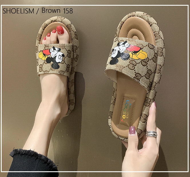 รองเท้าแตะทรงสวม มิกกี้สุดฮิต หนังสวย น่ารักมาก หนังนิ่มน้ำหนักเบาใส่กับยีนส์ก็สวย กระโปรงก็เก๋ ใส่สบาย แมทสวยได้ทุกชุด