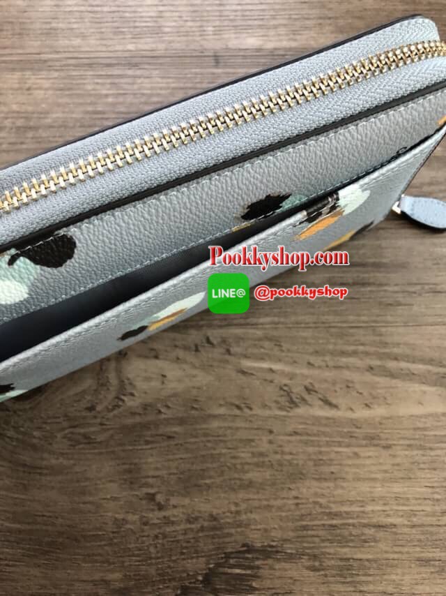 COACH Accordion Zip Wallet in Floral Print Coated Canvas กระเป๋าสตางค์ใบยาว เปิด-ปิดกระเป๋าด้วยซิปรอบ ด้านในมีช่องใส่บัตร ช่องใส่ธนบัตร และช่องซิปใส่เหรียญค่ะ ด้านหลังมีช่อง 1 ช่อง