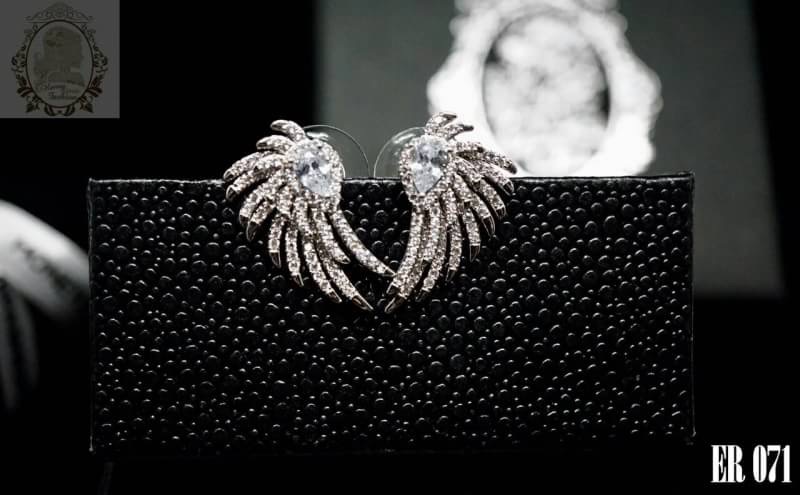 ต่างหูเพชรทรงหน้า/หลัง งานเกรดตัวแพง เพชรน้ำงาม วิ้งเป๊ะทุกเม็ด ฝังCZแท้ เพชร งานดีไซส์คล้ายApmแนวโมเดิน กิ๊บเก๋มาก ทรงสวย ใส่ได้ทั้งเดี่ยวๆหรือจะใส่หน้าหลังก็สวย