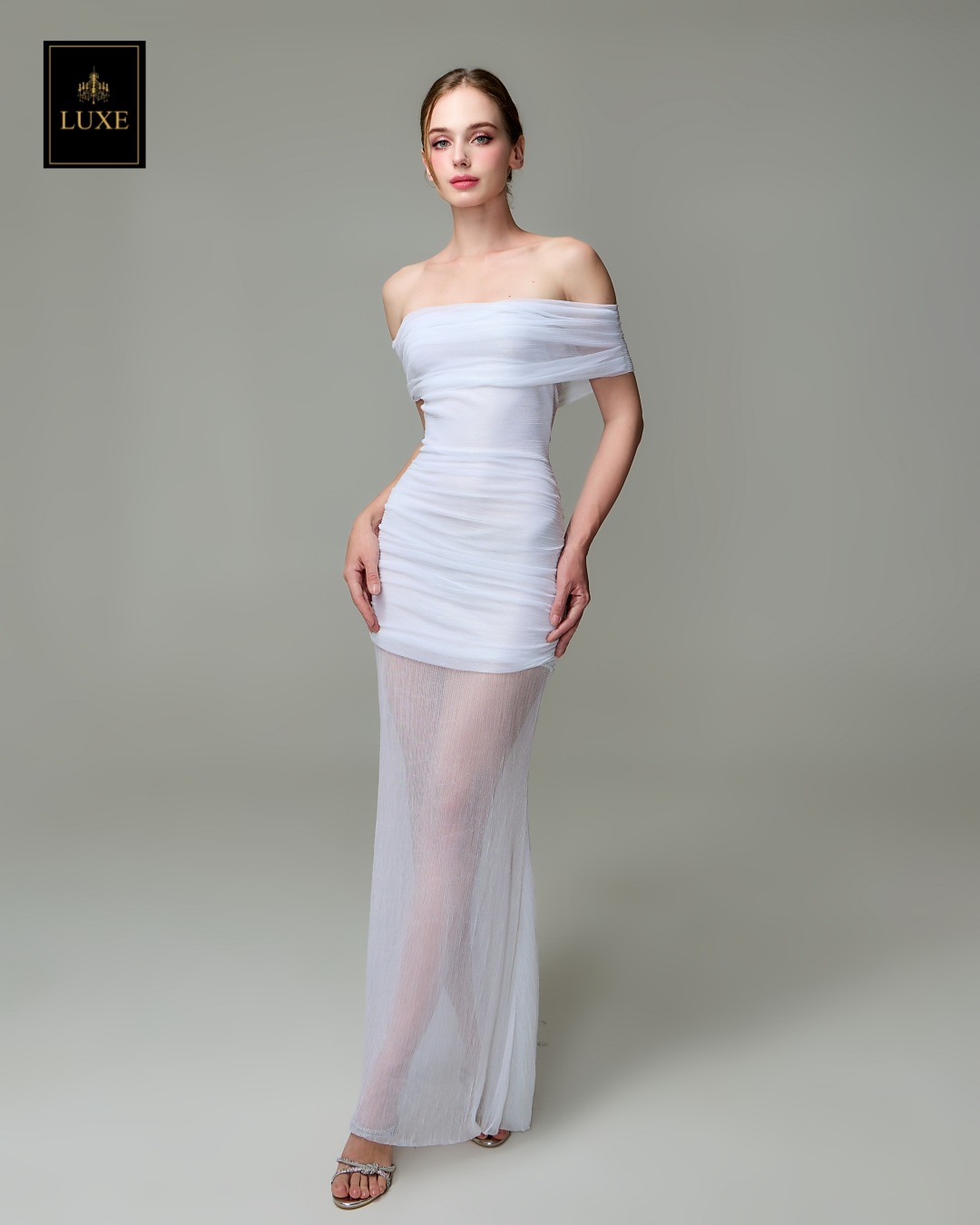 เดรสแฟชั่น แม็กซี่เดรสเปิดไหล่ กระโปรงยาว