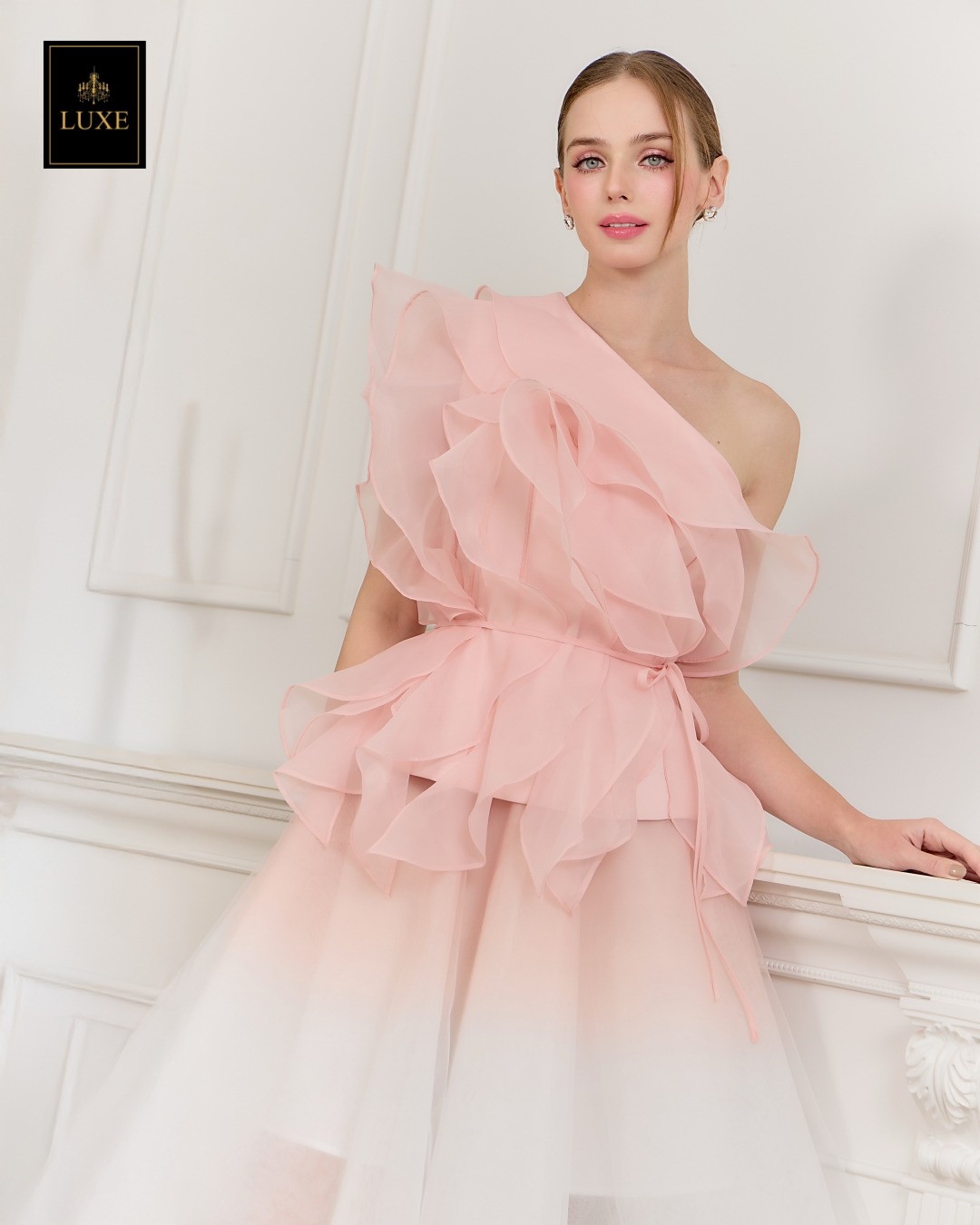 เสื้อแฟชั่น เสื้อแขนกุดไหล่เดียว