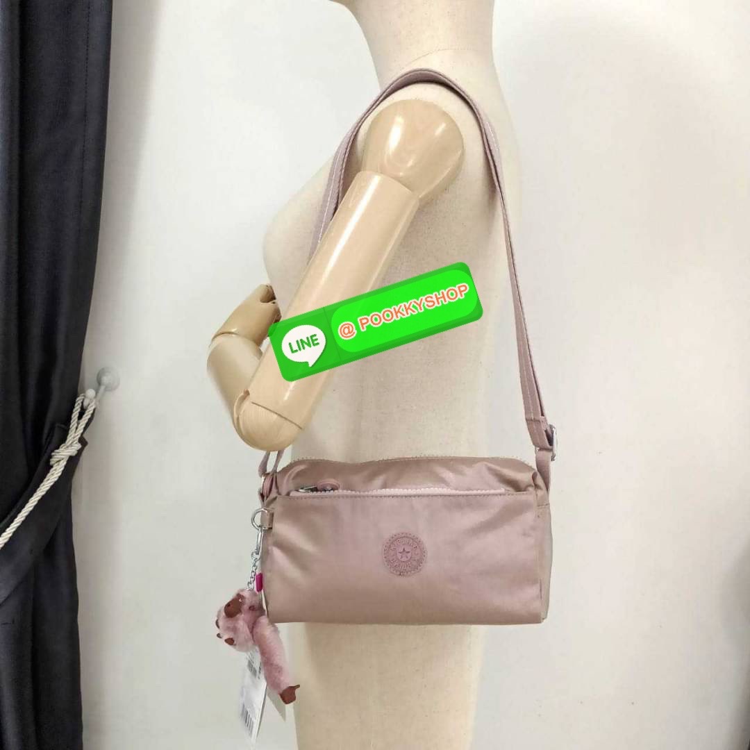 KIPLING Monkey program K16217 Seoul up sling bag รุ่น 3 ซิป สะพายข้าง ขนาดเล็กทรงสี่เหลี่ยมผืนผ้า วัสดุ Nylon 100% หลากหลายฟังก์ชั่นใช้งาน ครบครันในใบเดียว