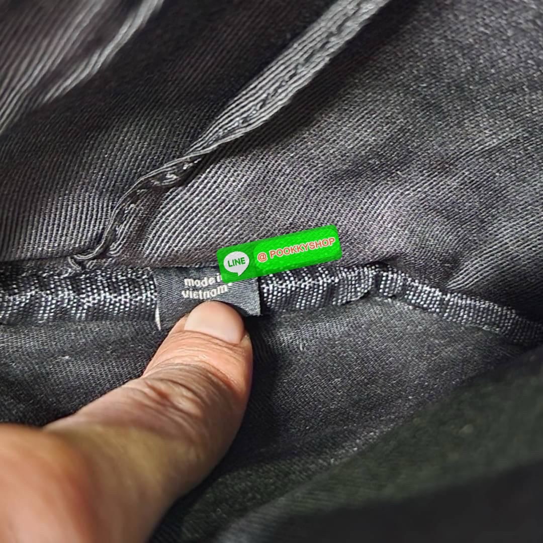 กระเป๋า คาดอก/คาดเอว COACH TERRAIN BELT BAG IN SIGNATURE CANVAS WITH CAMO PRINT (COACH F89034) เป๋าคาดเข็มขัด ผ้าใบเคลือบซิกเนเจอร์และหนังลูกวัวอย่างดี ภายในกระเป๋ามัลติฟังก์ชั่น ปิดด้วยซิป ซับในผ้า กระเป๋าซิปด้านนอก สายปรับได้สำหรับสวมใส่ที่เอว