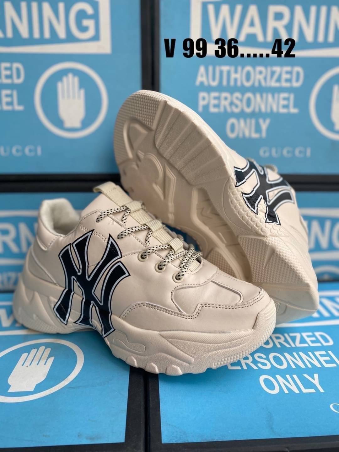 พร้อมส่ง รองเท้าผ้าใบก็อปแบรนด์ NY กุชชี่ เสริมส้น หนังนิ่ม งานสวยมากกกคะ พื้นแบรนด์