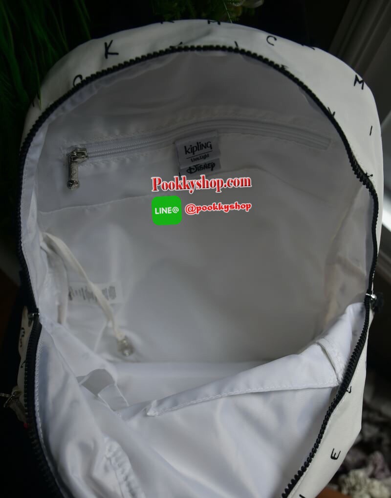 Kipling & Disney Summer 2019 Minnie Mouse and Mickey Mouse กระเป๋าเป้สะพายหลังสไตล์ Backpack มาพร้อมพวงกุญแจลิง ด้านหน้ามีช่องซิปแยกใส่ของจุกจิก ด้านข้างมีกระเป๋าข้าง ภายในช่องใหญ่หลัก มีช่องซิปใส่ของ พร้อมช่องเล็ก2ช่อง เปิด-ปิด ด้วยซิป วัสดุผ้ากันน้ำ จุข
