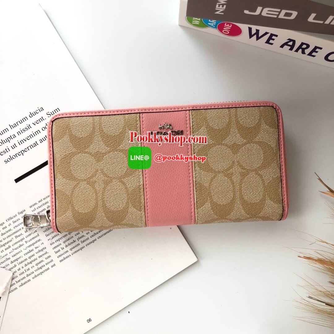 COACH Accordion Zip Wallet in Signature Coated Canvas with Leather กระเป๋าสตางค์ใบยาว เปิด-ปิดกระเป๋าด้วยซิปรอบ ด้านในมีช่องใส่บัตร ช่องใส่ธนบัตร และช่องซิปใส่เหรียญค่ะ