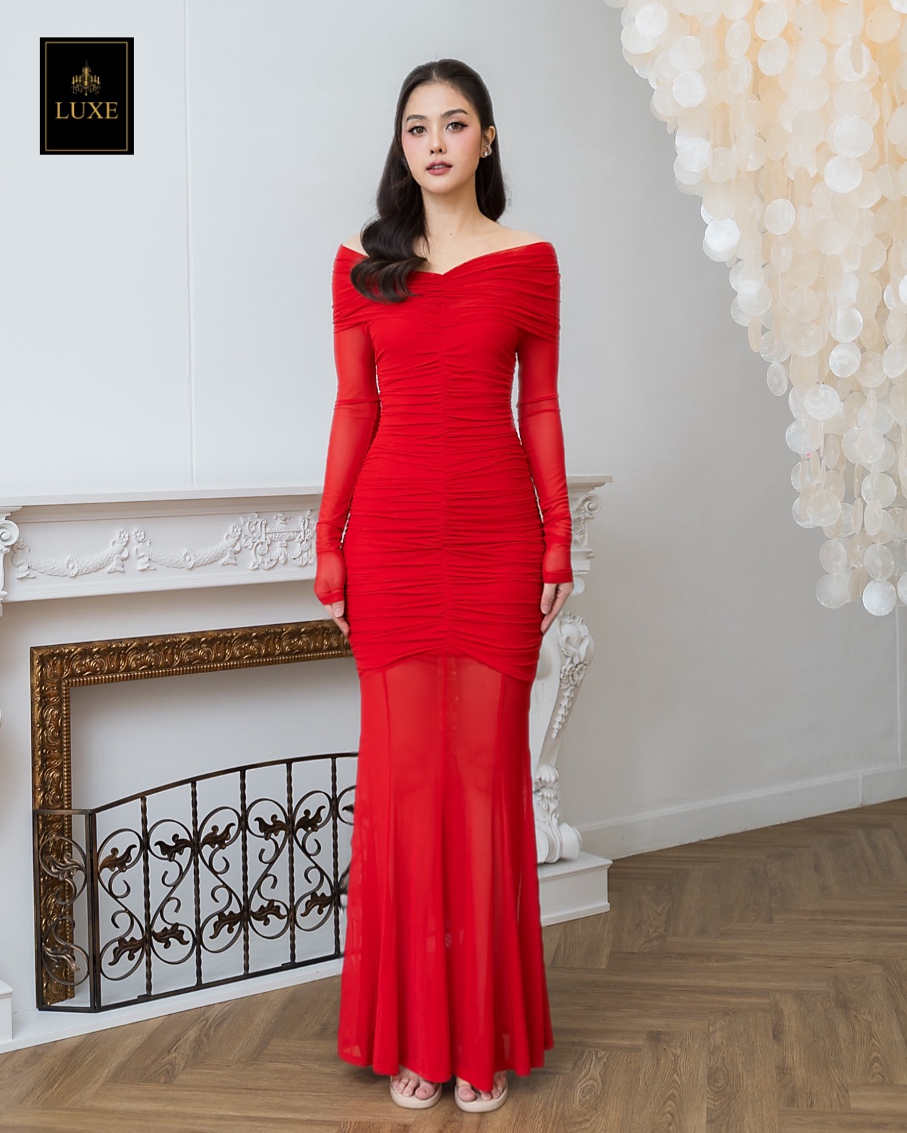 เดรสแฟชั่น แม็กซี่เดรส เสื้อแขนยาวเปิดไหล่ ดีเทลจับเดรป