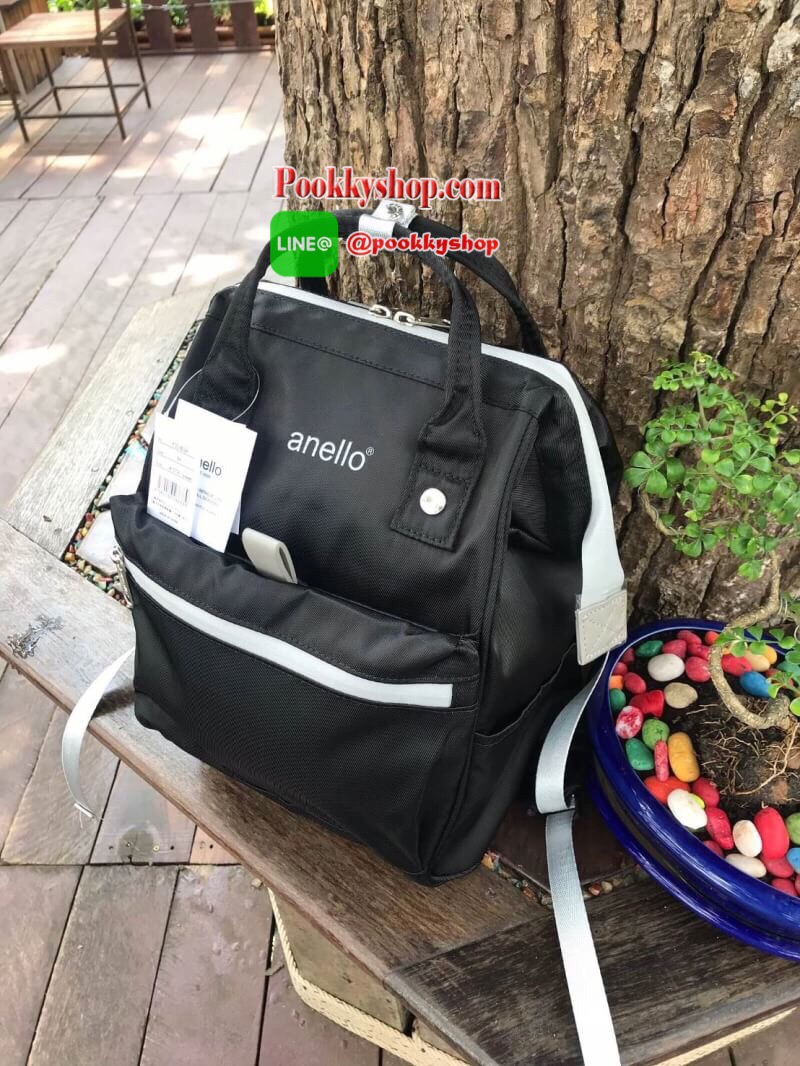 Anello Repellency Mini Backpack รุ่นใหม่ชนช้อป!!! กระเป๋าเป้สะพาย ขนาด มินิ วัสดุNylon & Polyester หนา ตัวซิปทุกจุดปิดด้วยpvc กันน้ำซึมผ่าน ตัดสีทูโทนสีเทาให้กระเป๋าดูมีสีสัน ภายในมีช่องใส่แล็ปท้อป ด้านหลังบุหนา มีตัวล็อคคาดอก เหมาะกับทุกสภาพอากาศ สวยเท่ห