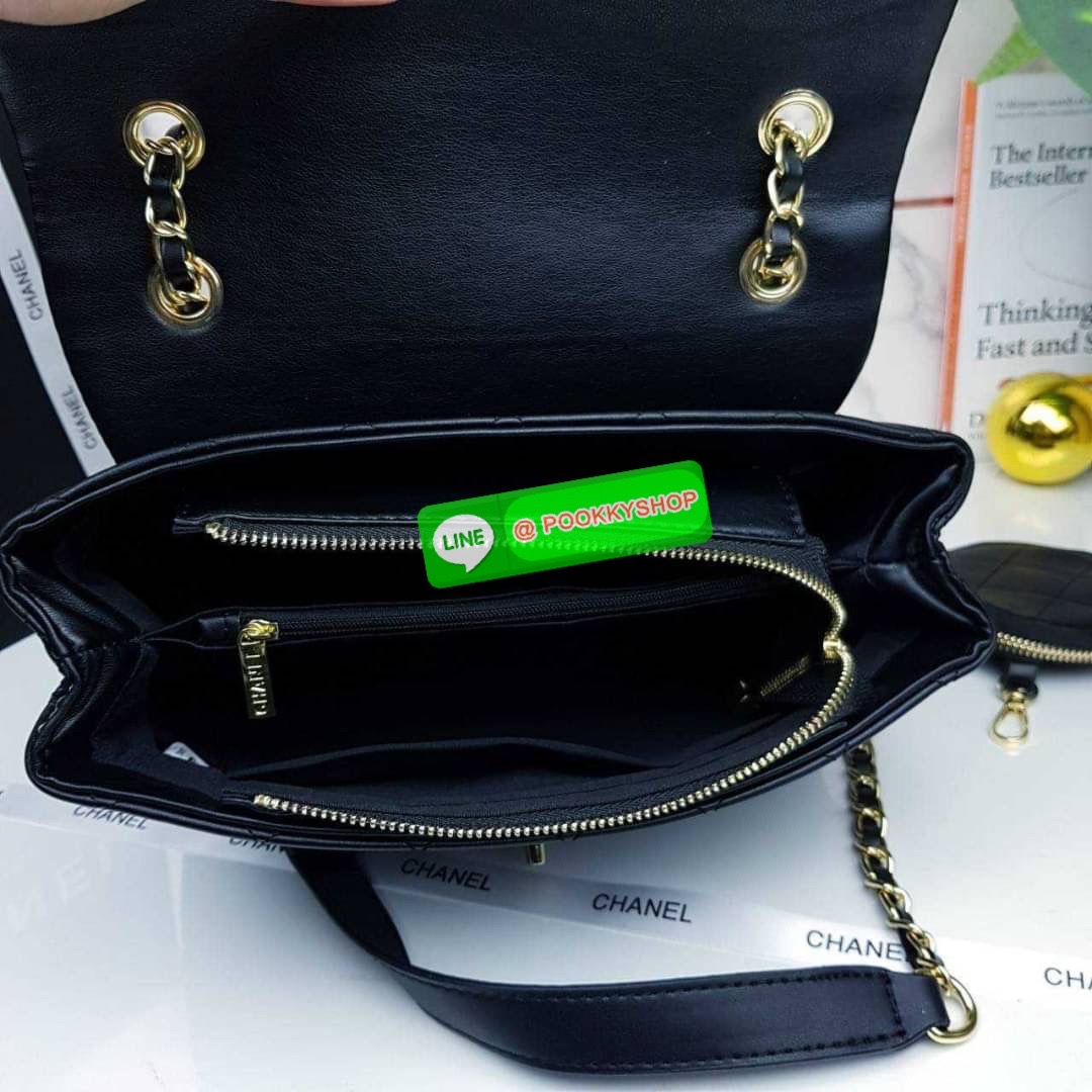 CHANEL BAG VIP GIFT WITH PURCHASE (GWP) จาก CHANEL DUTY FREE COUNTER (CHN814) กระเป๋าสะพาย มีใบเล็กขนาดน่ารักไว้ห้อยได้ ปรับสะพายไหล่ หรือครอสบอดี้ได้หมด ทรงสวย คุ้มมาก