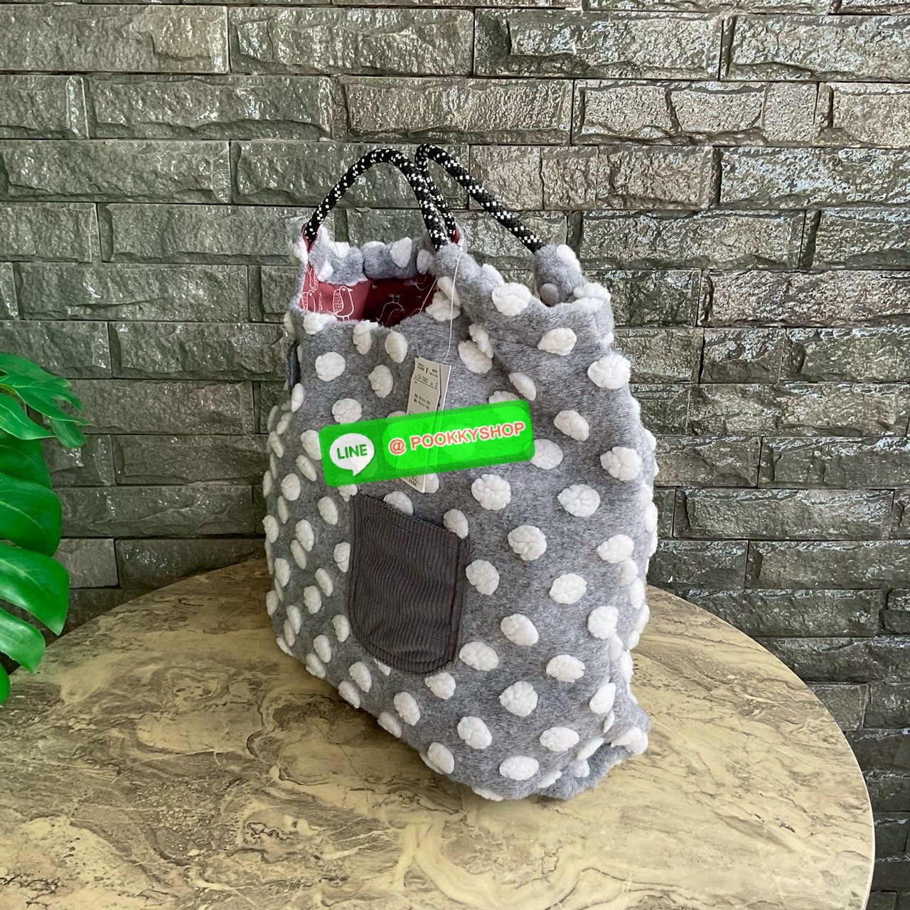 Japanese Kusuguru Woolen Polka Dot Cat Brooch Handbag Hand Bag Can Be Worn on One Shoulder Shopping Bag Work Clothing กระเป๋าถือลายจุดแมว Kusuguru ขนสัตว์ญี่ปุ่น ผิวสัมผัสจับนุ่มมือ 💕 แถมฟรีเข็มกลัดรูปแมว