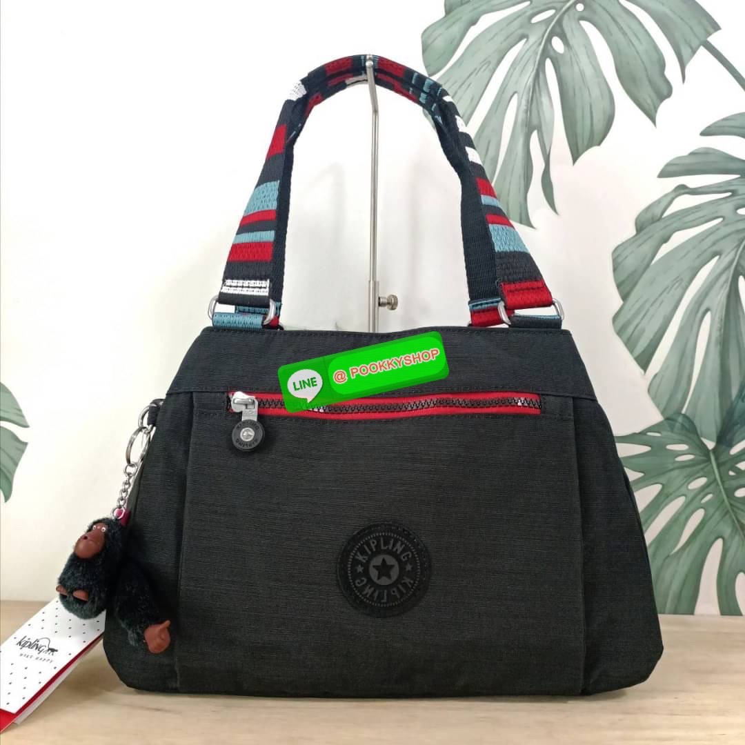 KIPLING ELISE HANDBAG กระเป๋าถือและสะพายไหล่ ขนาดกำลังพอดี จุของได้มาก มีหูจับสองสาย ถือสะดวก น้ำหนักเบา มีช่องซิป ด้านหน้า ช่อง กระเป๋าหลักเปิด-ปิดด้วยซิป มี3 ช่องว่างใส่ของได้จุมากๆ ใส่มือถือได้ กระเป๋าสตางค์ใบยาว และ เครื่องสำอางค์ได้หลายชิ้นเลยค่ะ เก็