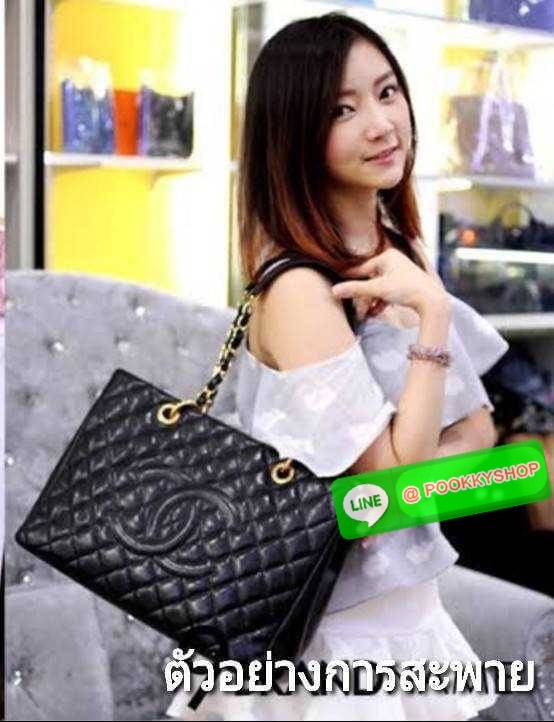 CHANEL BAG VIP GIFT WITH PURCHASE (GWP) จาก CHANEL DUTY FREE COUNTER (CHN546) กระเป๋าสะพาย รุ่น tote ทรงสวย ขนาดกำลังดี จุของได้เยอะ