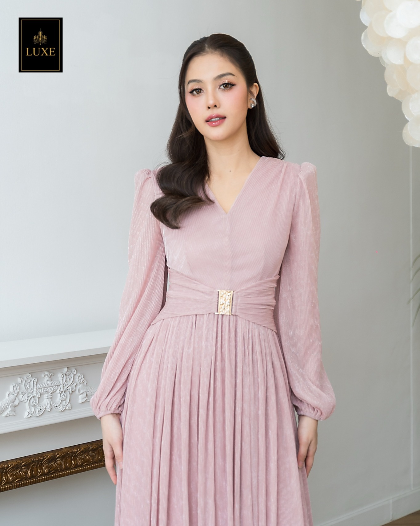 เดรสแฟชั่น แม็กซี่เดรสเสื้อคอวีแขนยาว กระโปรงจีบรูดรอบตัว