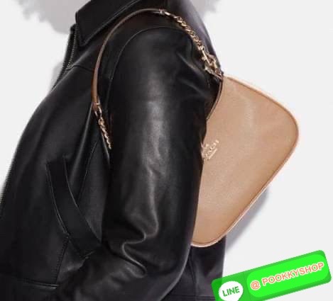 COACH TERI SHOULDER BAG ((CA173//CA209//CA548)) 🔹กระเป๋าทรงพอช ในรูปแบบหนังแท้ หนังนิ่มสวยมากค่ะ 🔹เปิดปิดกระเป๋าแบบซิป ภายในสามารถใส่กระเป๋าเงินใบยาวได้;มือถือได้ทุกรุ่น;พาสปอร์ตได้;มีช่องเล็กใส่ของจุกจิก และช่องเสียบบัตรให้อีก2ช่องนะคะ