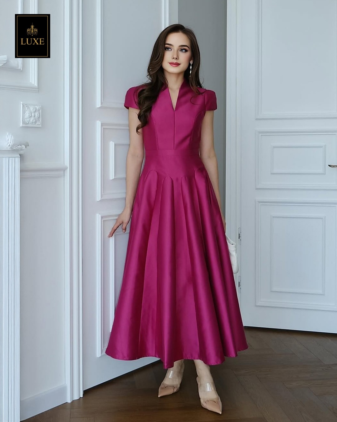 เดรสแฟชั่น เดรสเสื้อคอตั้ง แขนสั้น กระโปรงบาน