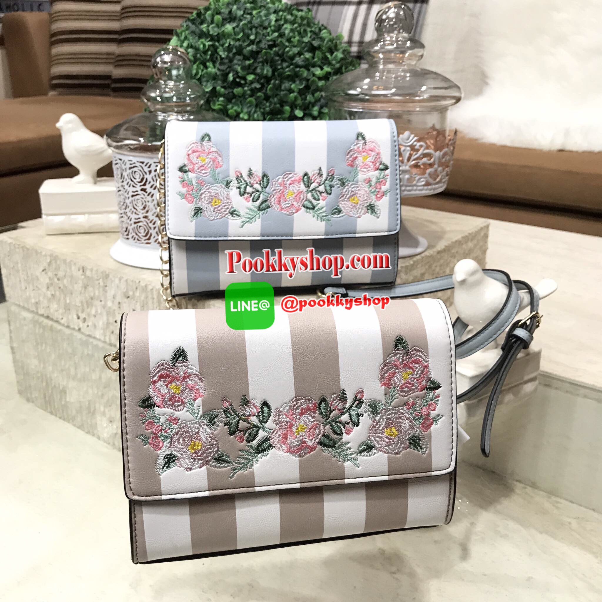 Don't Miss! NEW ARRIVAL! ALDO flower Crossbody Bag กระเป๋าถือ/สะพายรุ่นใหม่ล่าสุด ALDO แบรนด์ดังจากแคนนาดาดีไซน์สุดชิคปักลายดอกไม้สไตล์วินเทจหนังลายทางสพาสเทลอยู่ทรงกันน้ำ เปิดปิดด้วยกระดุมแม่เหล็ก ภายในมีโลโก้ ช่องซิป ช่องใส่มือถือ ใส่iphone7+ได้ น้