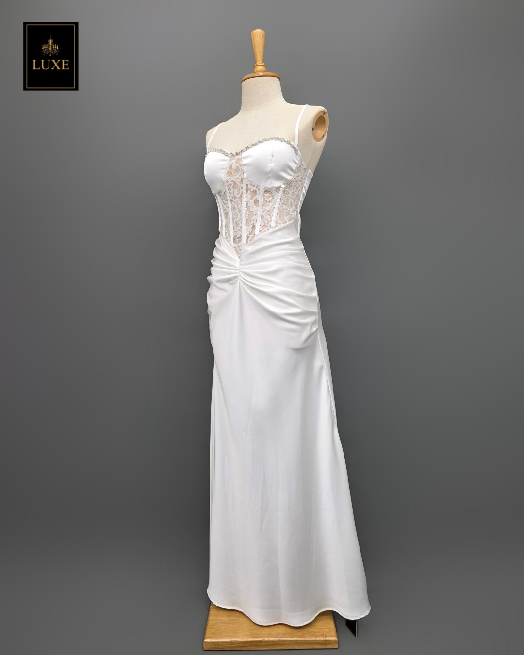 เดรสแฟชั่น แม็กซี่เดรสเสื้อสายเดี่ยว มีโครงสไตล์คอร์เซ็ต กระโปรงจับเดรป