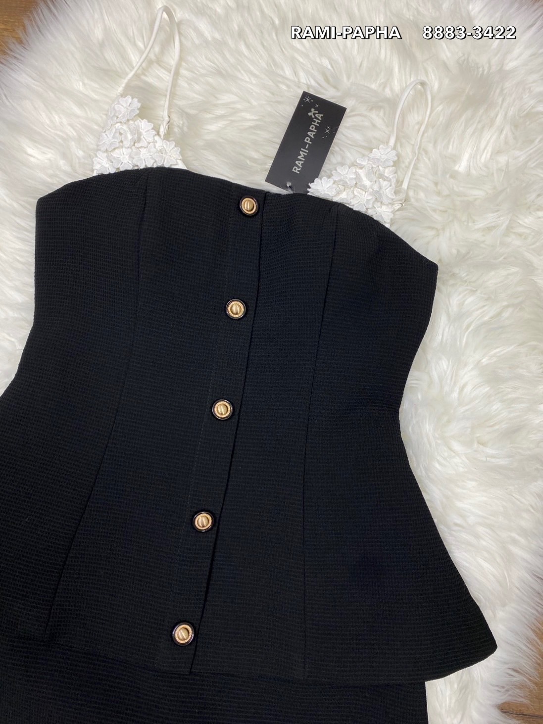 ชุดเซทแฟชั่น เสื้อสวยเก๋ แต่งดอกไม้3Dสีขาว สายสามารถปรับระดับได้