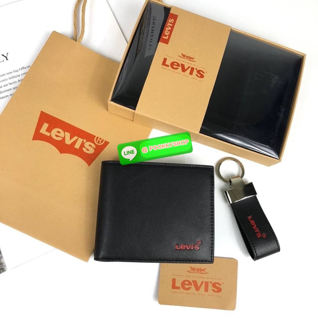 Levi's Leather Wallet with Key Fob Set กระเป๋าสตางค์ใบสั้น Set สุดคุ้มมอบให้เป็นของขวัญหรือใช้เองก็แนะนำค่ะ