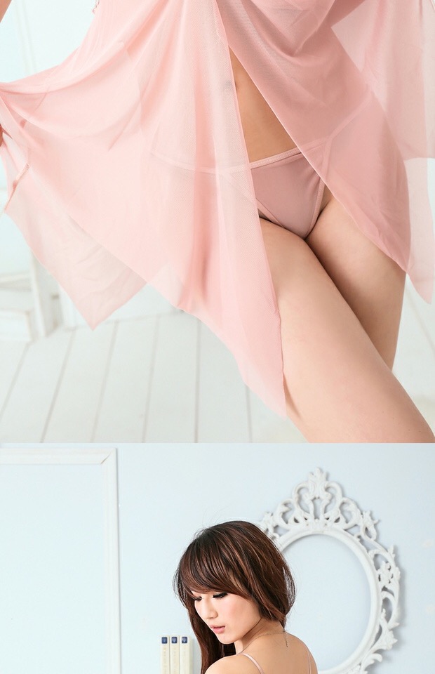 ชุดนอนผ้าซีทรู สีนูทเนื้อ แต่งชาย ช่วงอกเพิ่มความเซ็กซี่ด้วยผ้าลูกไม้ เป็นลูกไม้นุ่มอย่างดี สีเดียวกับตัวชุด แบบโชว์ร่องอก ชายกระโปรงเล่นระดับ เพื่มความเก๋ไก๋และเซ็กซี่ เนื้อผ้า เกรดดี นุ่มมากคะ