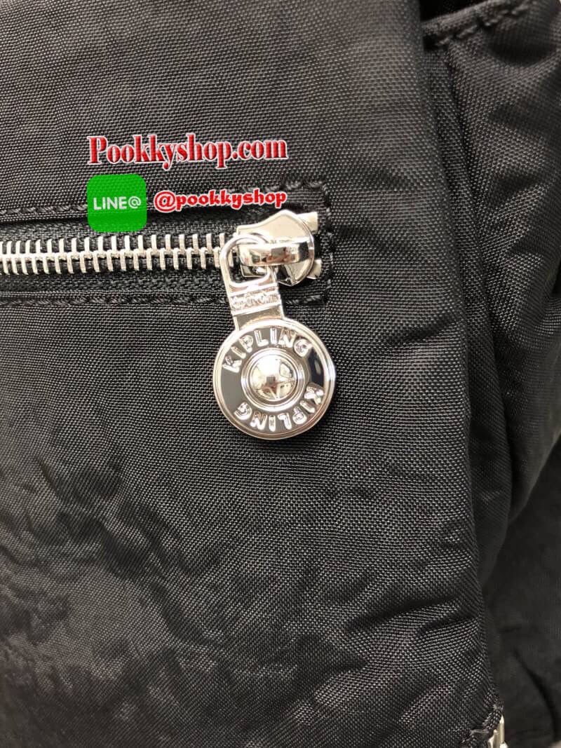 New In!!! Kipling Women's Crossbody Bag//k11273// >>Kipling factory OEM<< >>พร้อมส่งอีกครั้งที่ไทย รุ่นหายากค่ะ!!! กระเป๋าสะพายแบบ ครอสบอดี้ร์ วัสดุไนล่อนอย่างดี กันน้ำระดับนึงสวมนวมอย่างดี จับแล้วรู้สึกนุ่มมือค่ะ >>รุ่นนี้จุข
