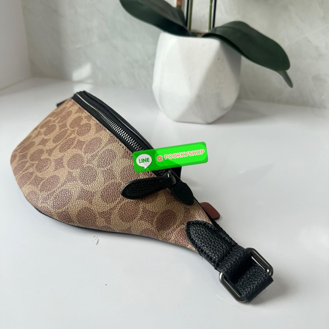 COACH Charter Fanny pack synthetic (C7700) 🔖กระเป๋าคาดอกรุ่นใหม่ไซส์มินิ ขนาดกำลังดี ทรงหล่อ 🔖วัสดุ: แคนวาสตัดสลับหนังแท้ 🔖สายปรับระดับได้ 🔖มี2 ช่องซิป ด้านหน้าและด้านหลัง 🔖ภายในช่องหลักมีช่องใส่ของจุกจิก1ช่อง