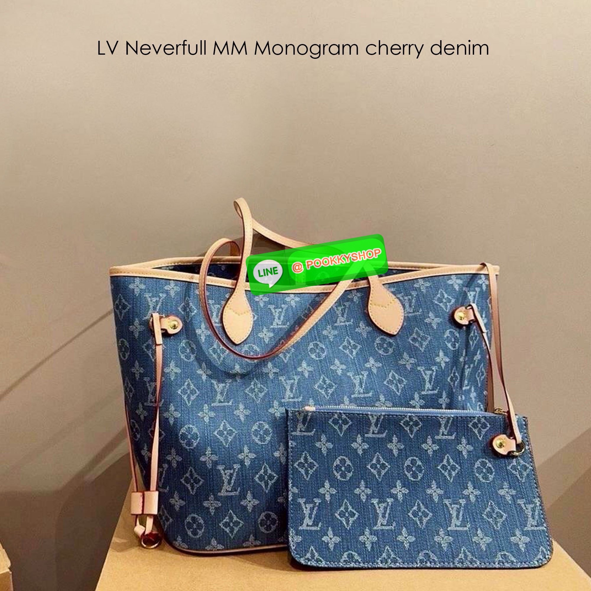 🕊️ พร้อมส่ง | LV Neverfull MM Monogram cherry denim 32cm กระเป๋าสะพายทรงโท้ทช้อปปิ้งใบใหญ่ โดดเด่นมีชีวิตชีวา ด้วยเดนิมวินเทจปักลายเชอร์รี่สีสันสดใสสะดุดตาสะท้อนสไตล์ไอคอนิก ผสานสไตล์ล้ำสมัยเปี่ยมฟังก์ชัน ยังคงมีความเป็นเอกลักษณ์ ดีไซน์ลวดลายโมโนแ