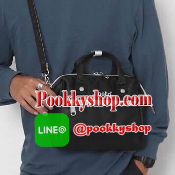 Anello Repellency Edition2 Mini Shoulder Bag (FSO-B025) กระเป๋าสะพายข้างวัสดุNylon & Polyesterหนา กันน้ำได้ น้ำหนักเบา มาพร้อมสายสะพายถอดและปรับความยาวได้ เปิดปิดด้วยซิปคู่ ภายในกว้างใส่กระเป๋าสตางค์ยาว มินิไอแพคได้ รุ่นใหม่ลิมิเตทที่น่าสะสมเลยคร้า!