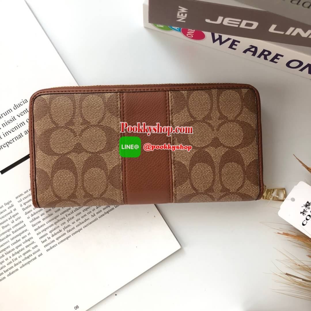 COACH Accordion Zip Wallet in Signature Coated Canvas with Leather กระเป๋าสตางค์ใบยาว เปิด-ปิดกระเป๋าด้วยซิปรอบ ด้านในมีช่องใส่บัตร ช่องใส่ธนบัตร และช่องซิปใส่เหรียญค่ะ