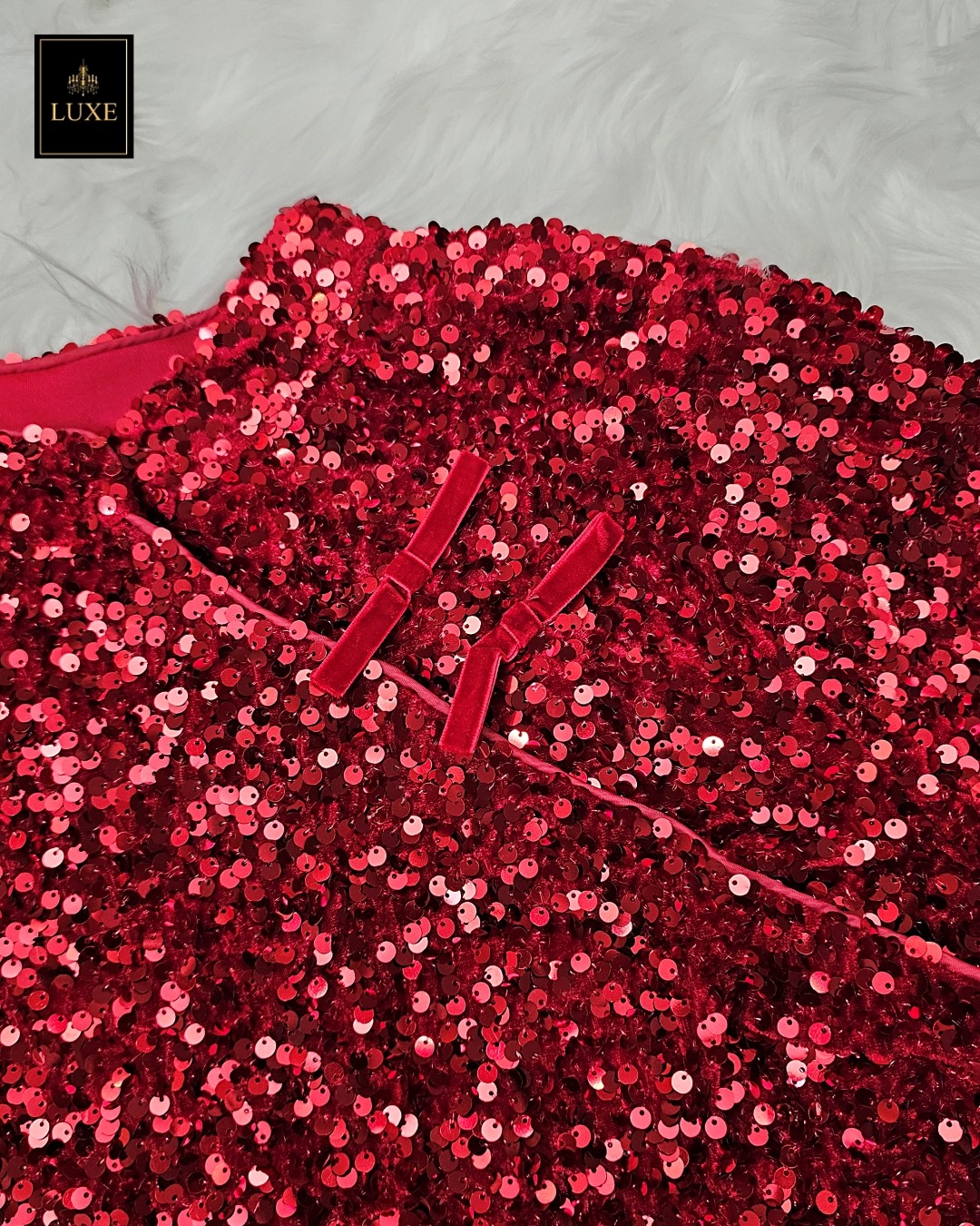 เสื้อแฟชั่น เสื้อกี่เพ้าแขนสั้น ผ้ากำมะหยี่ปักเลื่อมวิบวับ เนื้อนุ่มยืดหยุ่น มีซับในเต็มตัว