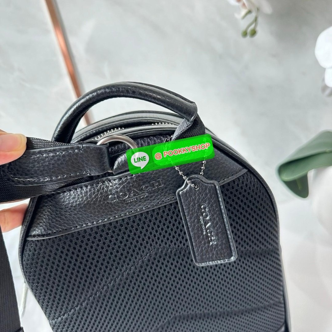 COACH CHARTER PACK LEATHER (CP162) 🔖กระเป๋าคาดอก/คาดหลัง ขนาดกำลังดีน่ารัก 🔖วัสดุ: หนังแท้ทั้งใบคะ 🔖เปิด-ปิดแบบซิป ภายในโล่ง มีช่องย่อย1 ช่อง ช่องซิปด้านหน้า1ช่อง 🔖สายสะพายสามารถปรับระดับได้