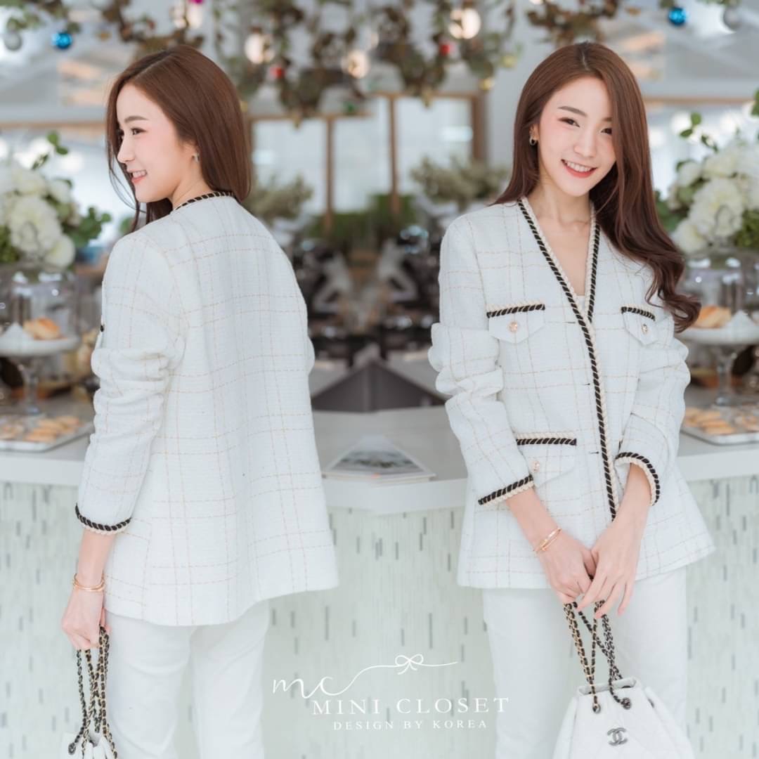 ðŪLady Tweed BlazerðŪ āļĢāļļāđāļāļāļĩāđāļāļāļāđāļĨāļĒāļāđāļāļāļĄāļĩ āđāļŠāļ·āđāļāļāļĨāļļāļĄāļāđāļēāļāļ§āļĩāļ āļāļąāļāđāļāđāļĒāđāļāļāļĨāļąāļāļāļąāđāļāļāļąāļ§ āļāļĩāđāļāļāđāđāļāļīāļāļāļāļāļāļļāđāļ āļāļĢāļ°āđāļāđāļēāļāļāļĨāđāļēāļāļĄāļĩāļāļē āđāļāļāļĒāļēāļ§ āļāļēāļāļŠāļ§āļĒāđāļŠāđāļĨāļ°āļŠāļĄāļēāļĢāđāļ casual āđāļāđ āļāļēāļāļāļēāļĢāļāđāļāļĩ āļŦāđāļēāļĄāļāļĨāļēāļāļāļąāļāđāļĨāļĒāļāđāļē