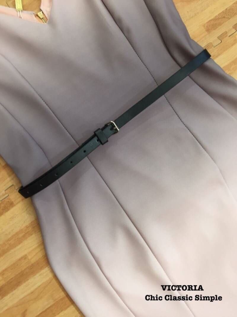 NEW arrivals by " VICTORIA " BRAND :: PE DETAIL :: เดรสแขนกุดผ้าพิมพ์งานไล่สีทั้งตัว มาในทรงเข้ารูป หางปลา มาพร้อมเข็มขัดสีดำเข้าเซ็ตกันให้ฟรีๆไปเลยค่า ตัวนี้ฮอตไอเท็มมากๆ ห้ามพลาดเลยนะคะ