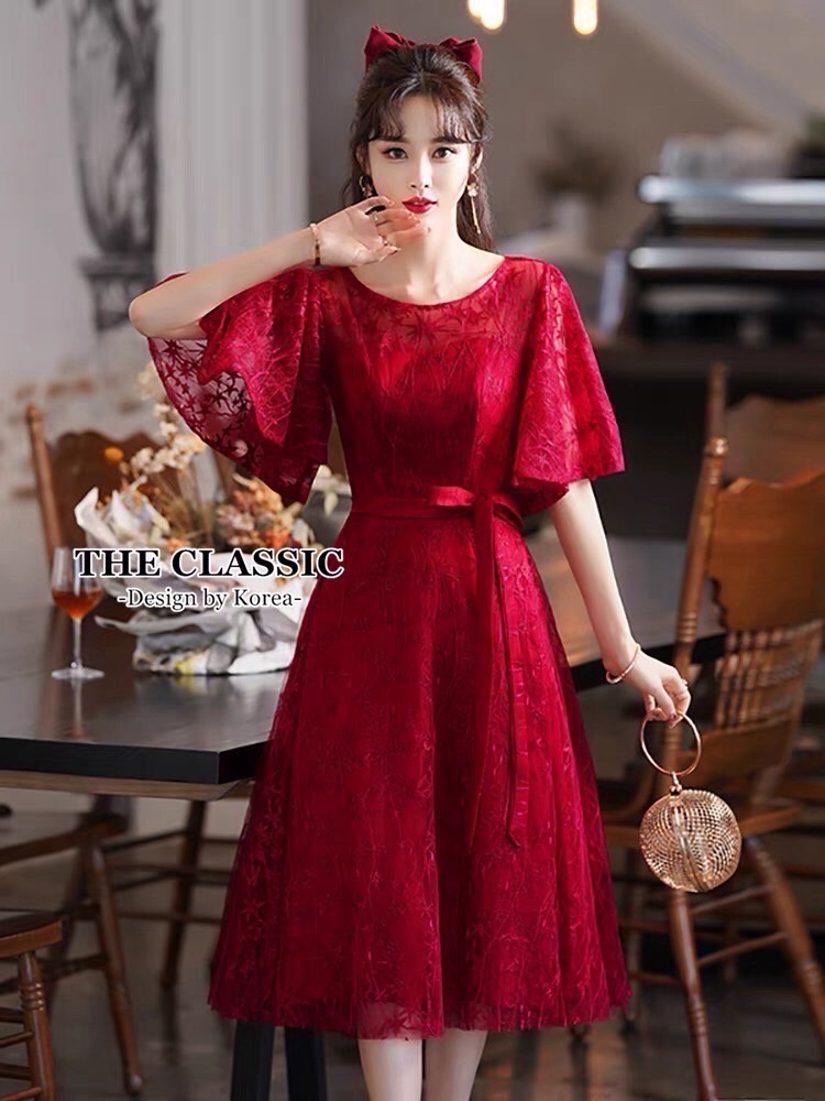 เดรสแฟชั่น เดรสแขนระบาย โบว์ผูกเอว ใช้ผ้าเนื้อดีหลายเนื้อผ้า หลายชั้น