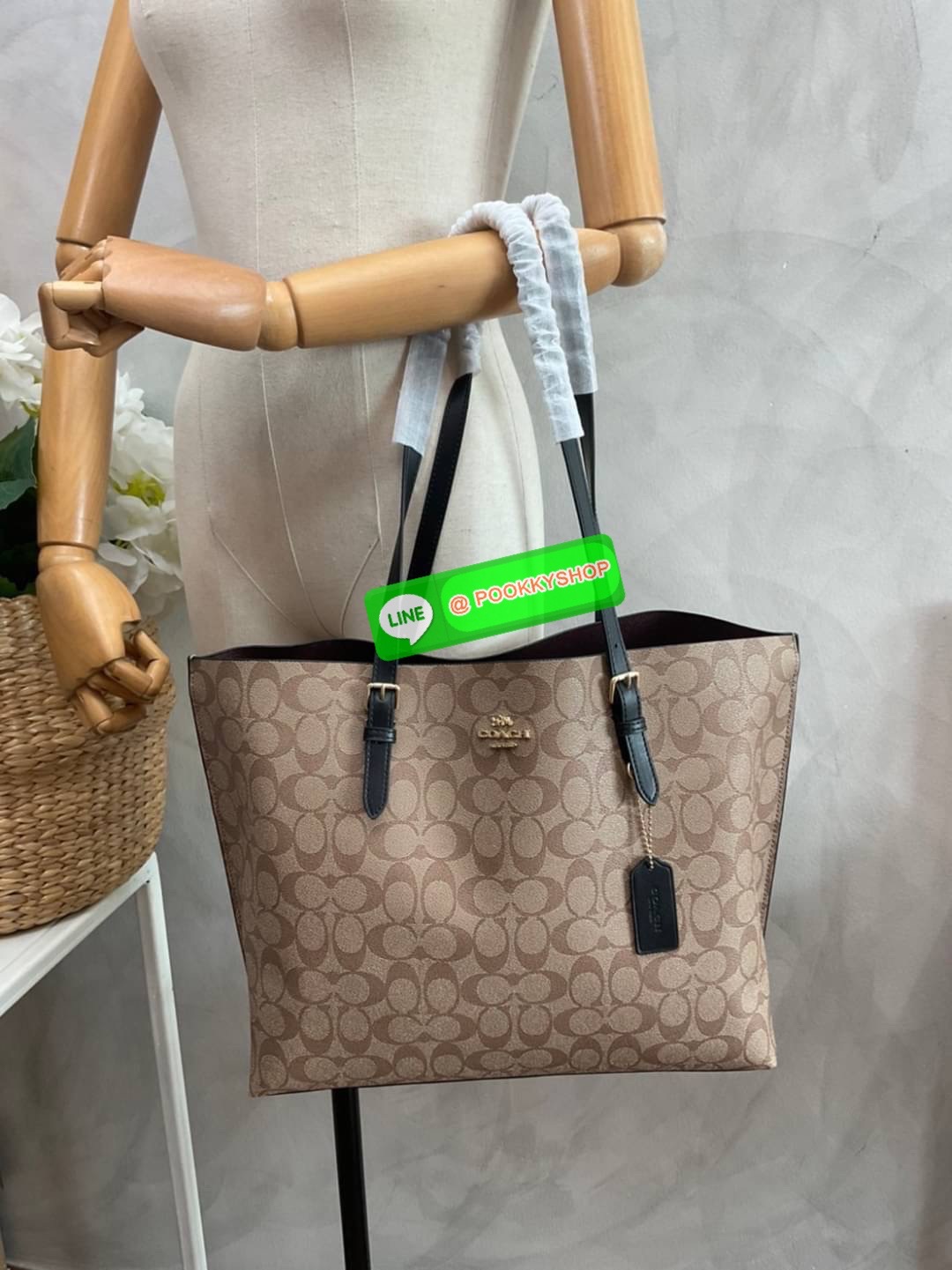 🚚 พร้อมส่ง 🚚 Restock!! รุ่นขายดีที่สุด มากี่รอบก็ขายดีหมดไวทุกรอบ💕 COACH F1665 MOLLIE TOTE IN SIGNATURE CANVAS กระเป๋าสะพายไหล่ Coach ทรง Shopping รุ่นใหม่ คุณภาพดี หนัง pvc หนังนิ่ม ทรงสวย คลาสสิก รุ่นฮิตตลอดกาล ไม่ตกเทรน ภายในแยก
